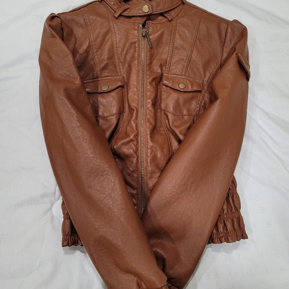 Jacket - Picture 2 of 4